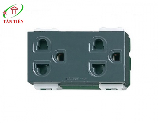 Ổ cắm đôi 3 chấu có màn che Panasonic WEV1582H