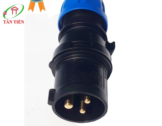 Phích cắm công nghiệp 3P 16A di động  PCE F013-6ECO Panasonic